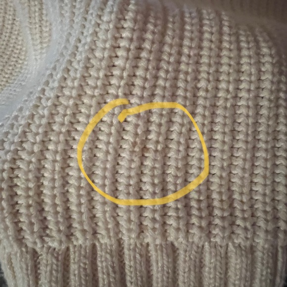 Beige cropped Banana Republic sweater - Picture 4 of 4